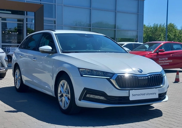 Skoda Octavia cena 72900 przebieg: 147300, rok produkcji 2020 z Korfantów małe 497